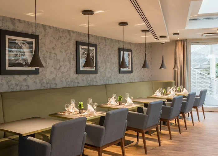 Hilton Garden Frankfurt Centre Hotel 4*