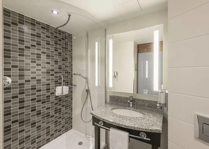 Hotel Hilton Garden Frankfurt Centre 4*