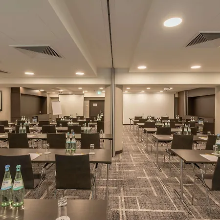 Hilton Garden Frankfurt Centre 4*