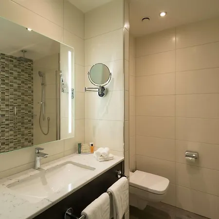 Отель Hilton Garden Frankfurt Centre 4*