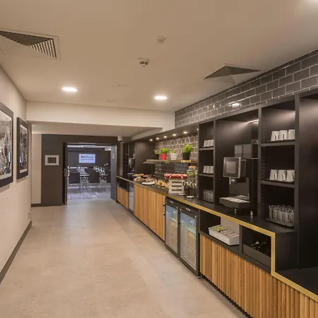 Hilton Garden Frankfurt Centre 4* Франкфурт-на-Майне
