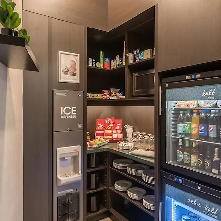 Hotel Hilton Garden Frankfurt Centre 4*