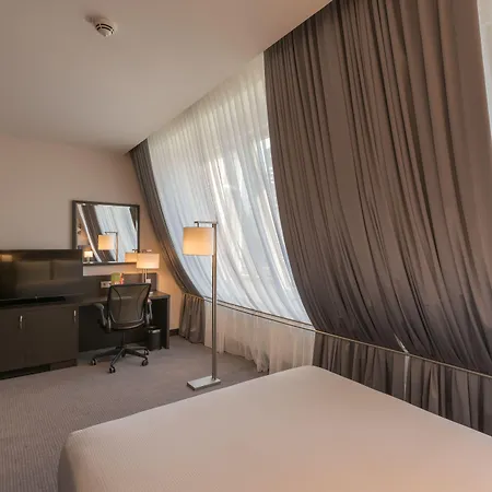 Отель Hilton Garden Frankfurt Centre Франкфурт-на-Майне