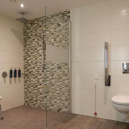 Hilton Garden Frankfurt Centre Hotel 4*